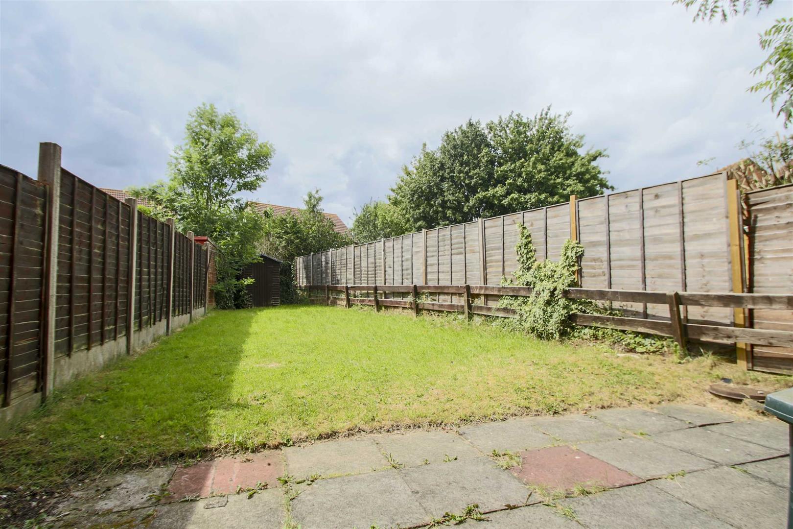 Bergamot Gardens, Walnut Tree, Milton Keynes
